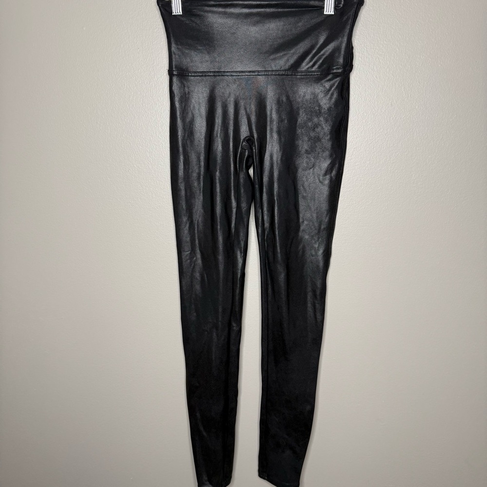 Spanx Faux Leather Leggings size medium - Picture 3 of 6